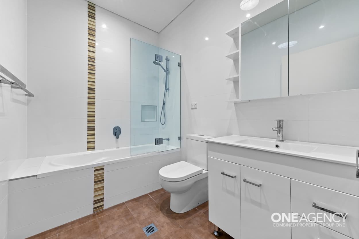 17 Reid Avenue, Clemton Park, Clemton Park - Thumbnail 4