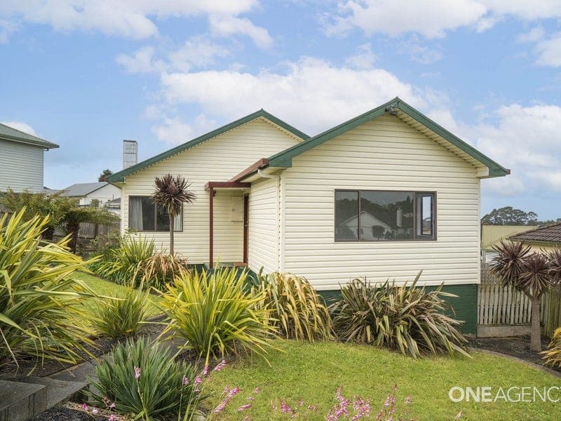 17 Cabot Street, Acton, Acton - Thumbnail 2