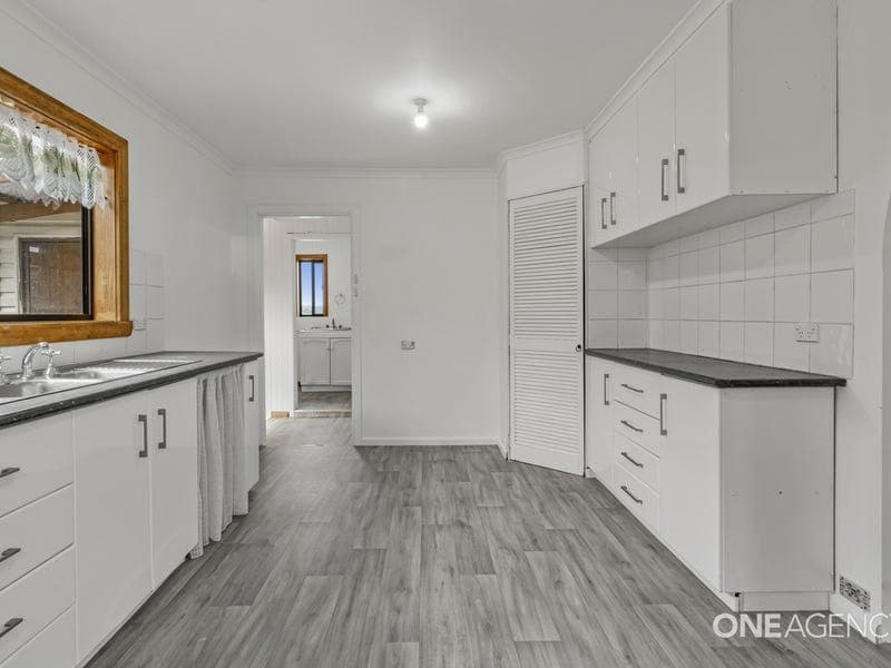 17 Cabot Street, Acton, Acton - Image 1