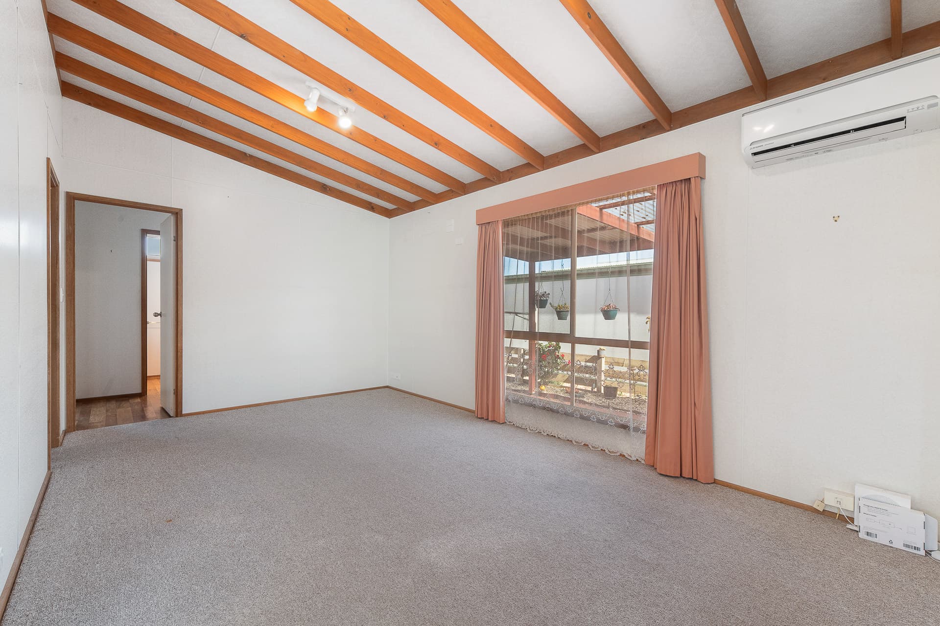 7 Yacht Court, Hastings, Hastings - Thumbnail 6