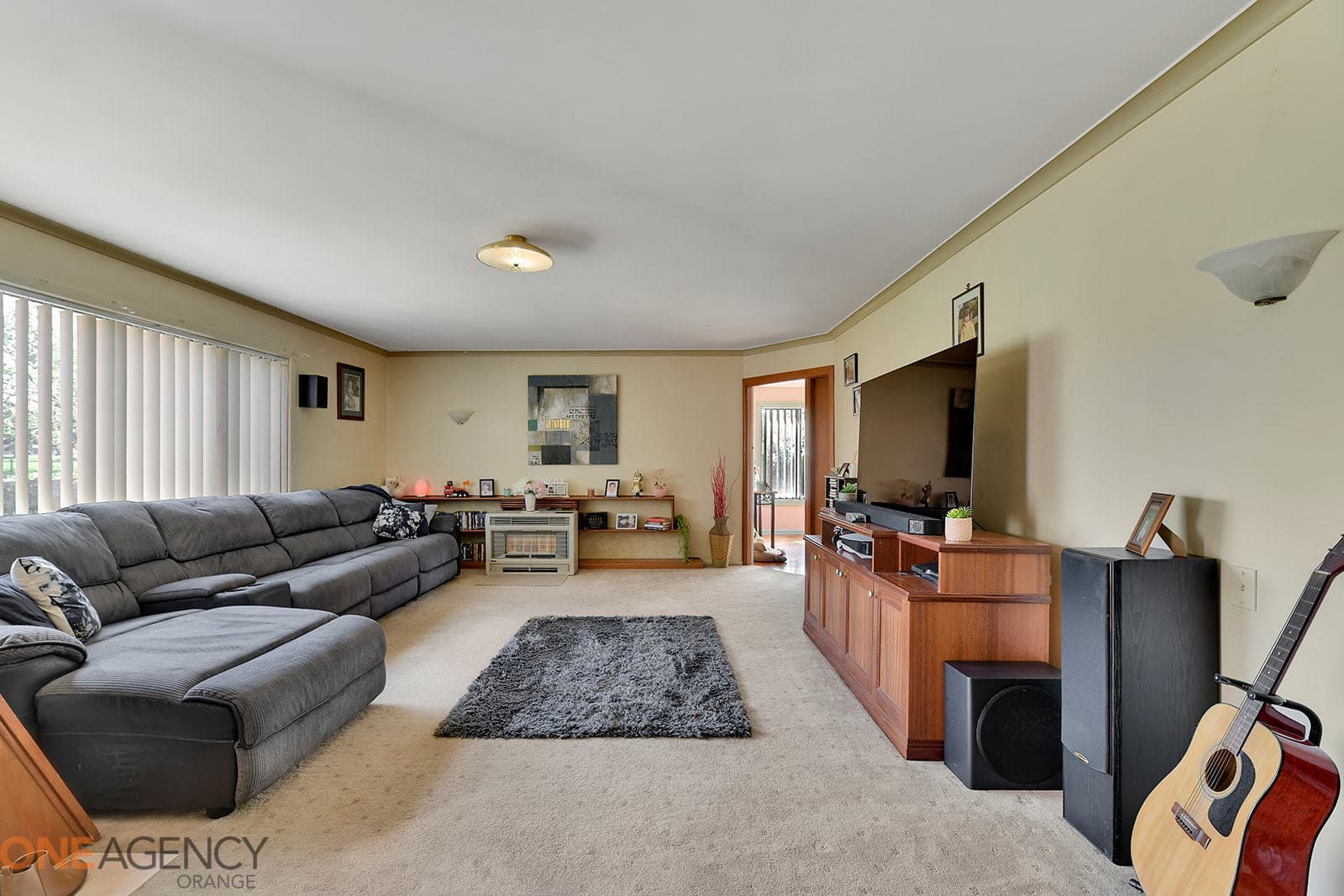 39 Coronation Drive, Orange, Orange - Thumbnail 2