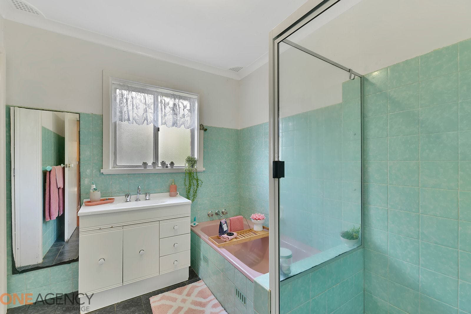 39 Coronation Drive, Orange, Orange - Thumbnail 8