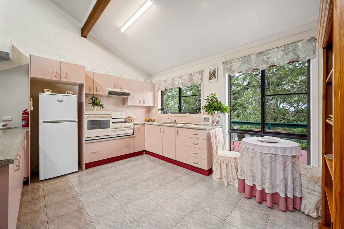 15 Parkes Crescent, Faulconbridge, Faulconbridge - Thumbnail 6