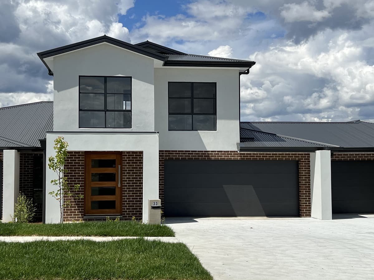33 Quiberon Way, Goulburn, Goulburn - Image 1