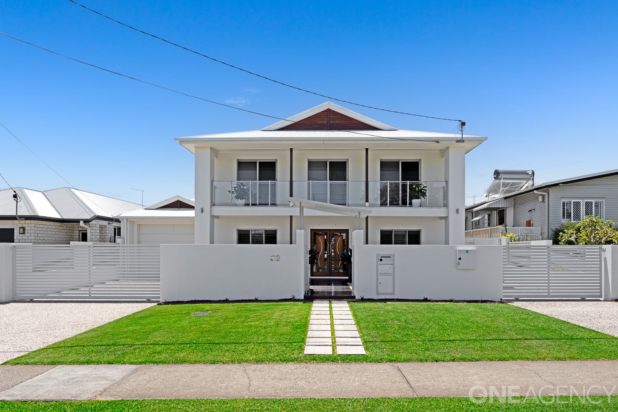 32 Griffith Road, Scarborough, Scarborough - Thumbnail 2