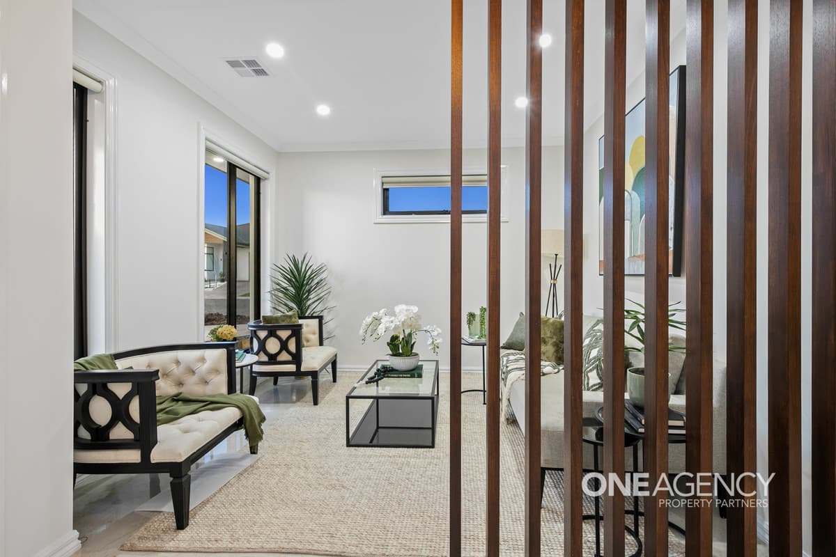 1 Deanos Road, Fraser Rise, Fraser Rise - Thumbnail 4