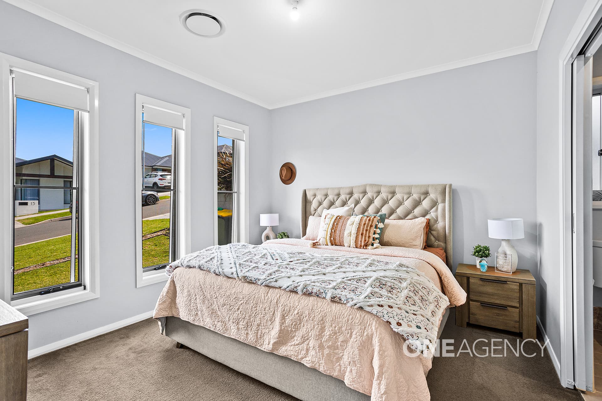 14 Brotheridge Avenue, Calderwood, Calderwood - Thumbnail 2