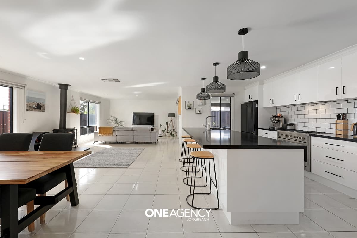 8 Stephanie Court, Carrum Downs, Carrum Downs - Thumbnail 2
