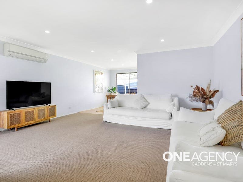 30 Pine Creek Circuit, St Clair, St Clair - Thumbnail 4