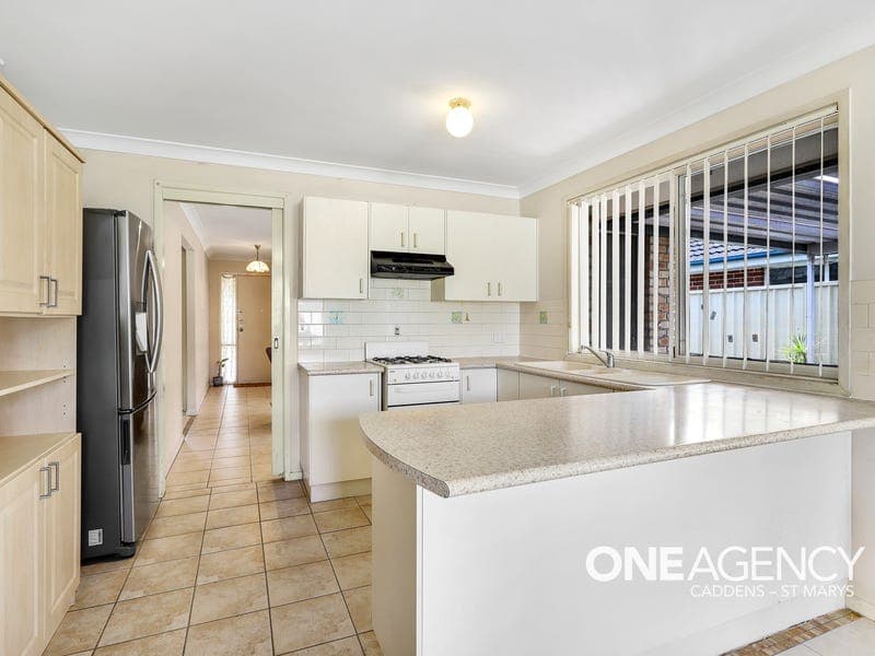 143 Sunflower Drive, Claremont Meadows, Claremont Meadows - Thumbnail 2