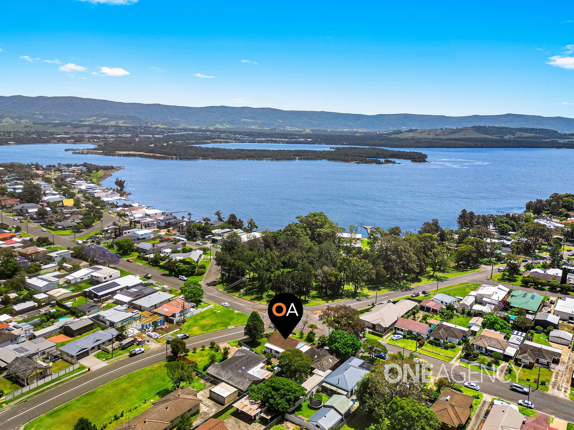 65 Deakin Street, Oak Flats, Oak Flats - Image 1