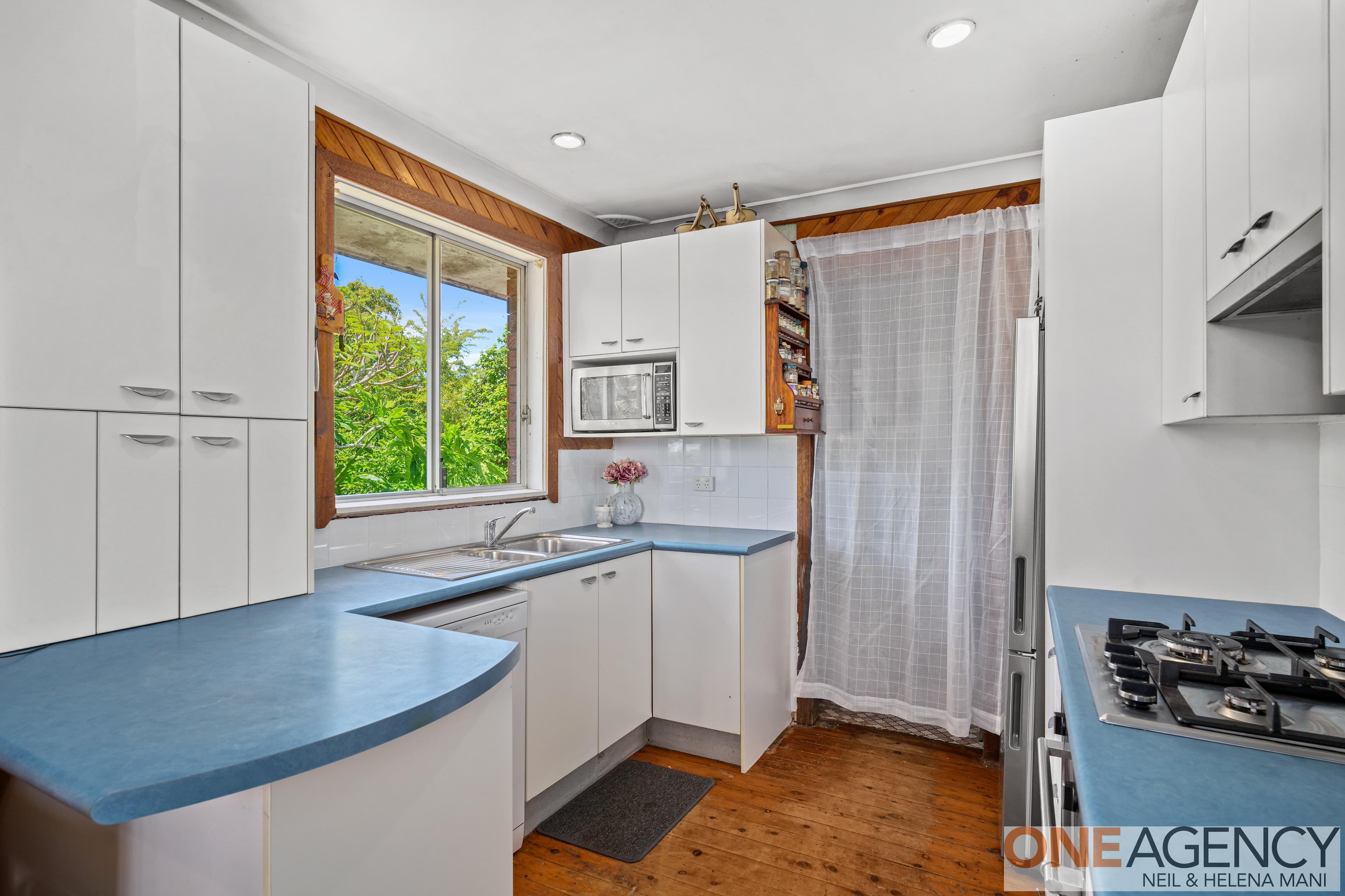 8 Hastings Parade, Bensville, Bensville - Thumbnail 4