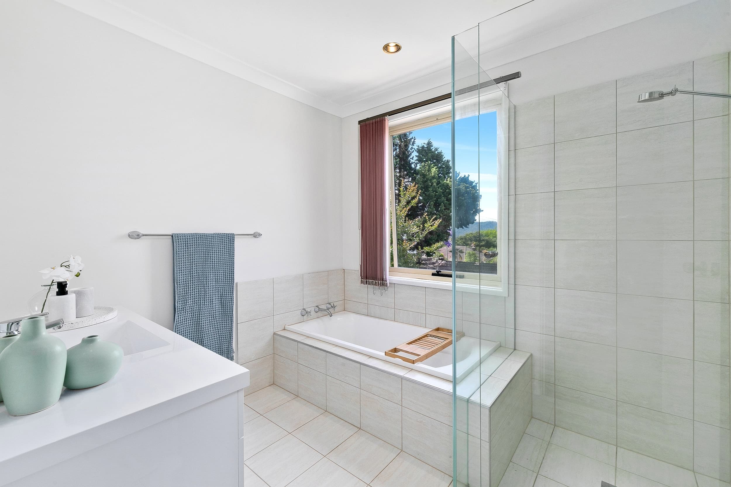 107 Brisbane Water Drive, Point Clare, Point Clare - Thumbnail 4