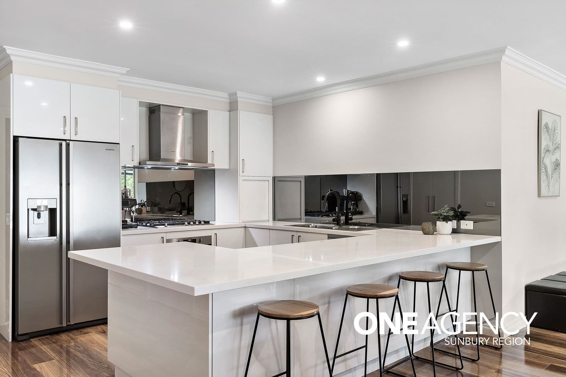 16 Jardine Crescent, Sunbury, Sunbury - Thumbnail 2