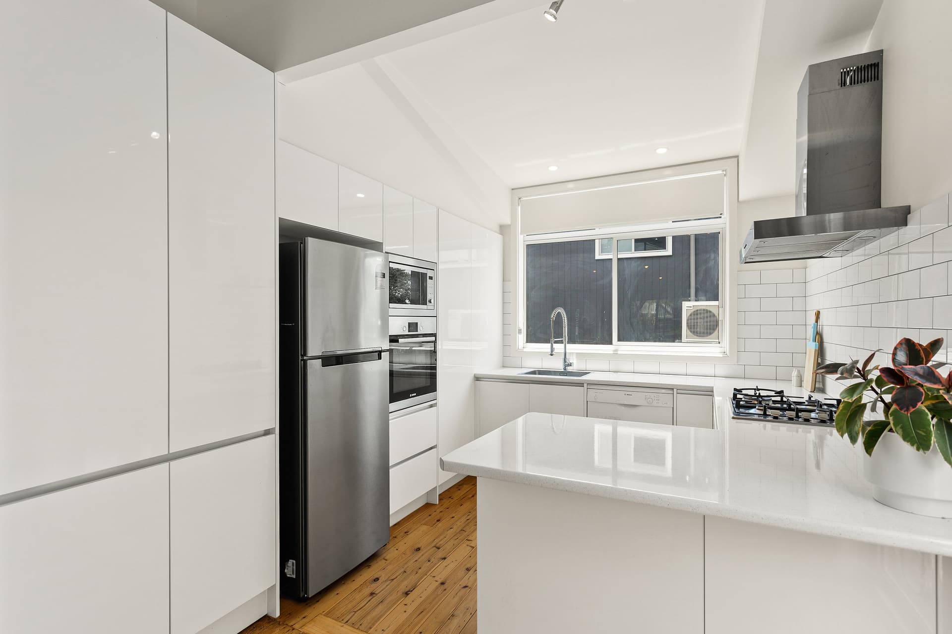 33 Oceana Parade, Austinmer, Austinmer - Thumbnail 4