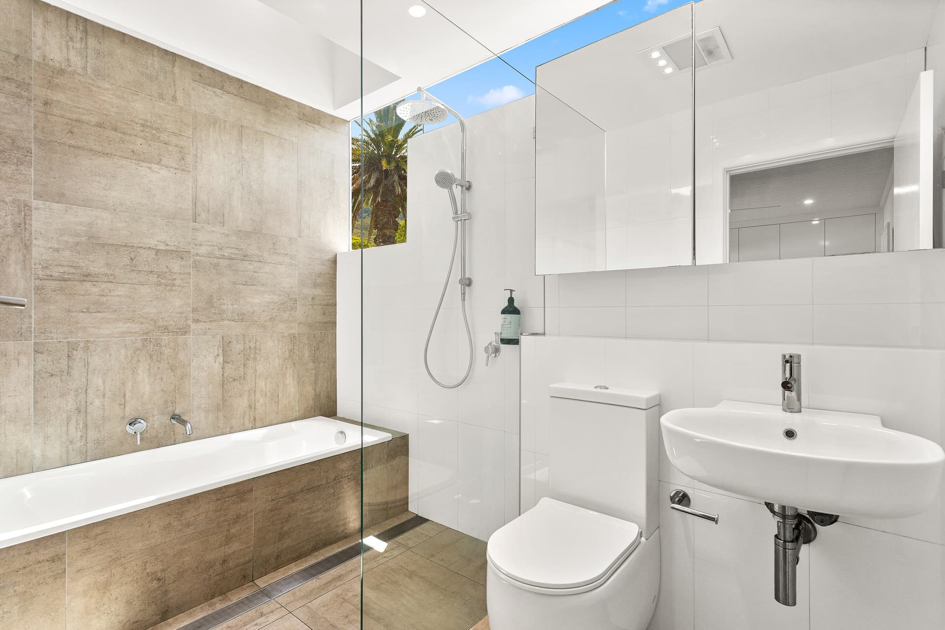 33 Oceana Parade, Austinmer, Austinmer - Thumbnail 7