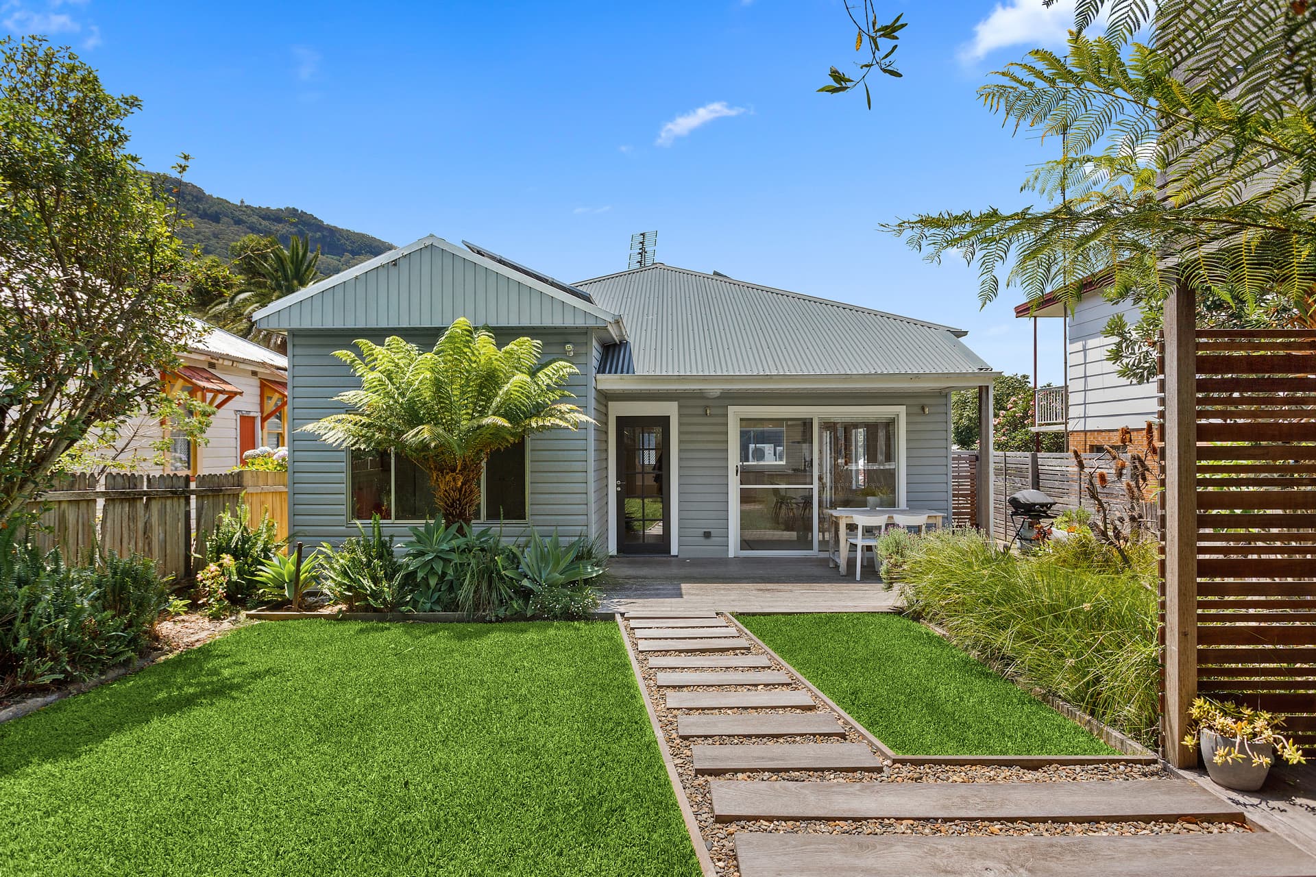 33 Oceana Parade, Austinmer, Austinmer - Image 1