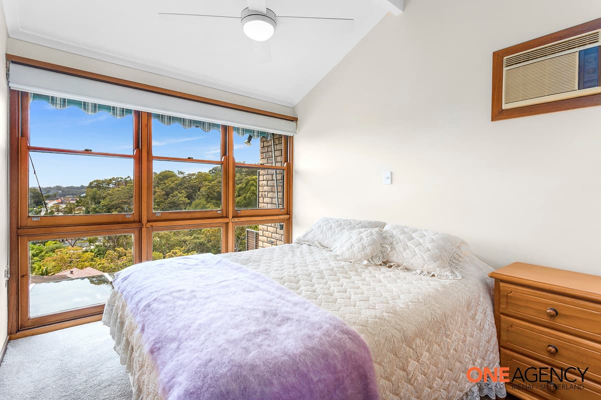 3 Charlotte Place, Illawong, Illawong - Thumbnail 5