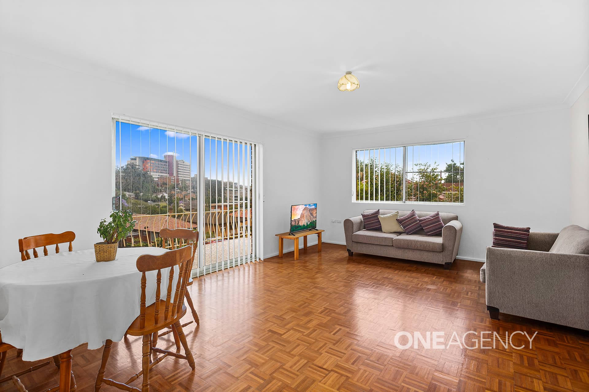 43 Rowland Avenue, Wollongong, Wollongong - Thumbnail 7