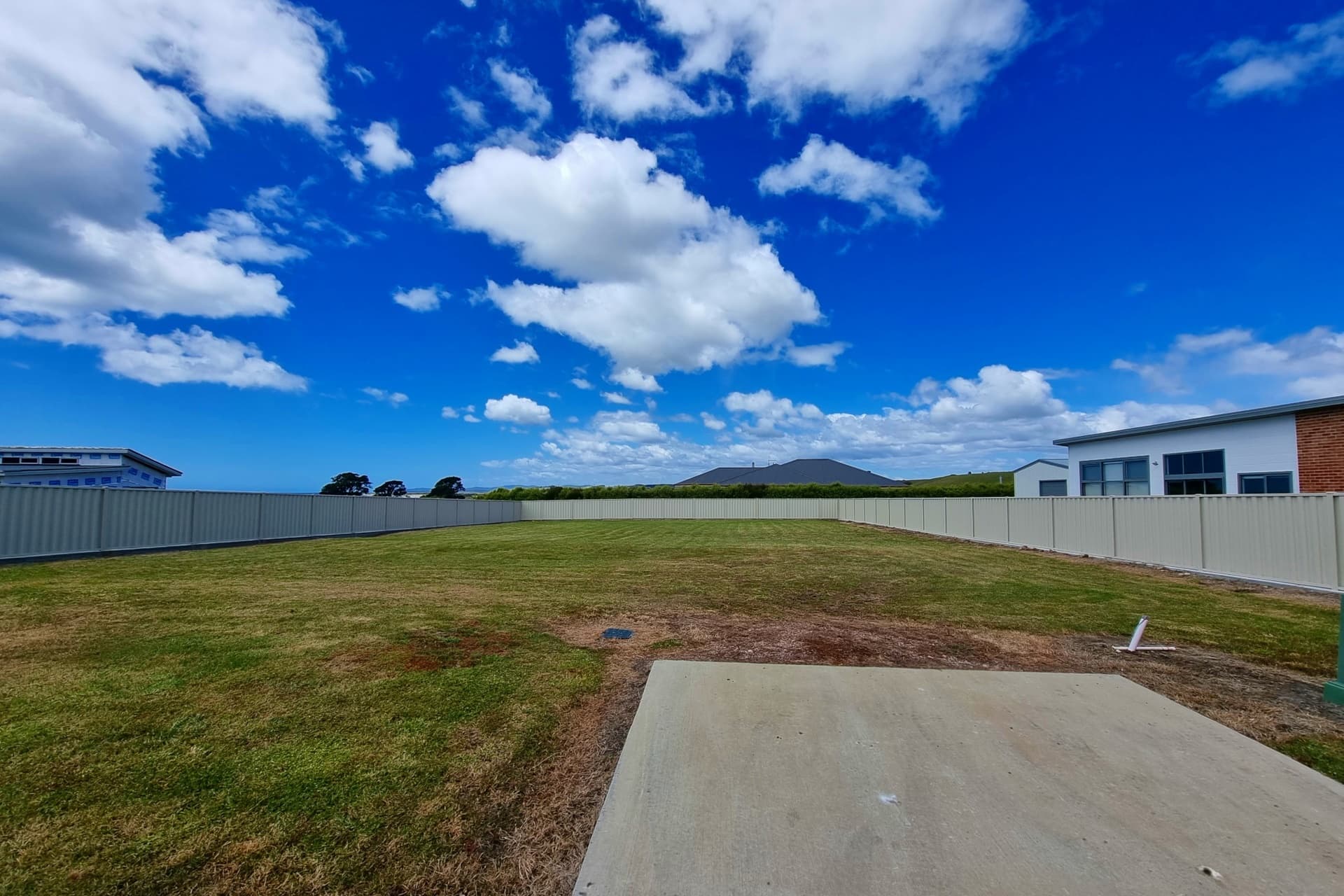 12 Beachrock View, East Devonport, East Devonport - Thumbnail 2