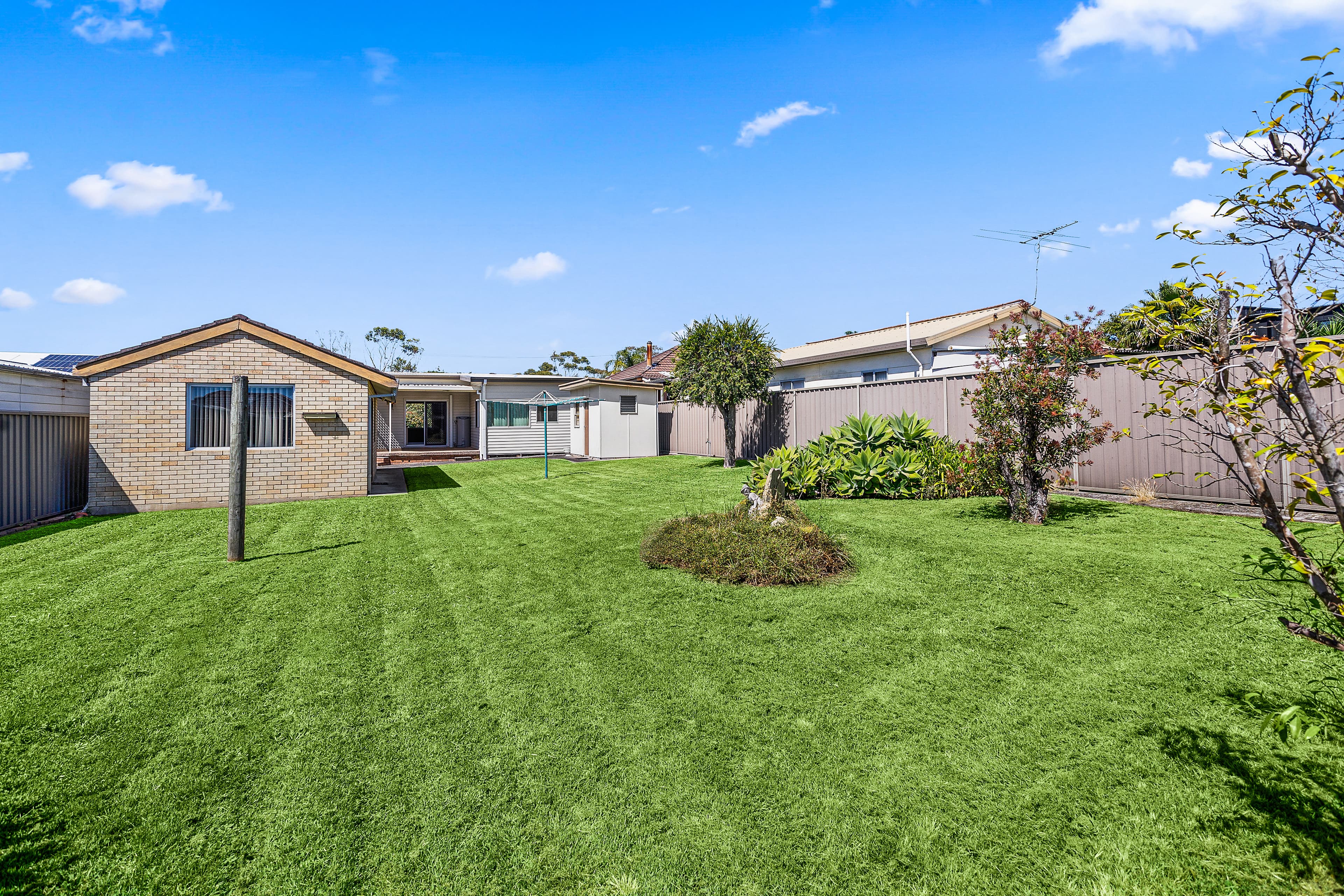 47 Eighth Avenue, Loftus, Loftus - Thumbnail 3