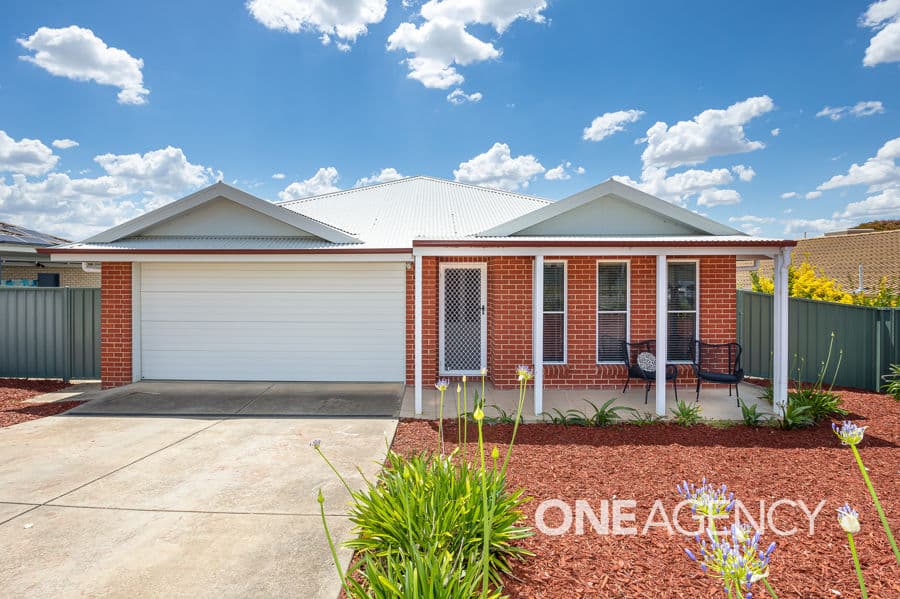 18 MELALEUCA Drive, Forest Hill, Forest Hill - Image 1