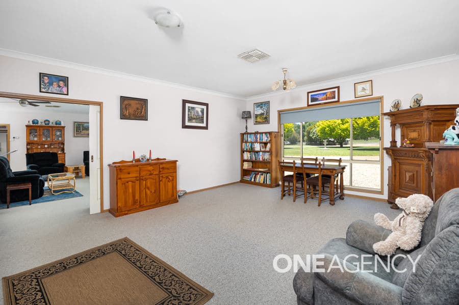 37 GREGADOO Road, Lake Albert, Lake Albert - Thumbnail 3
