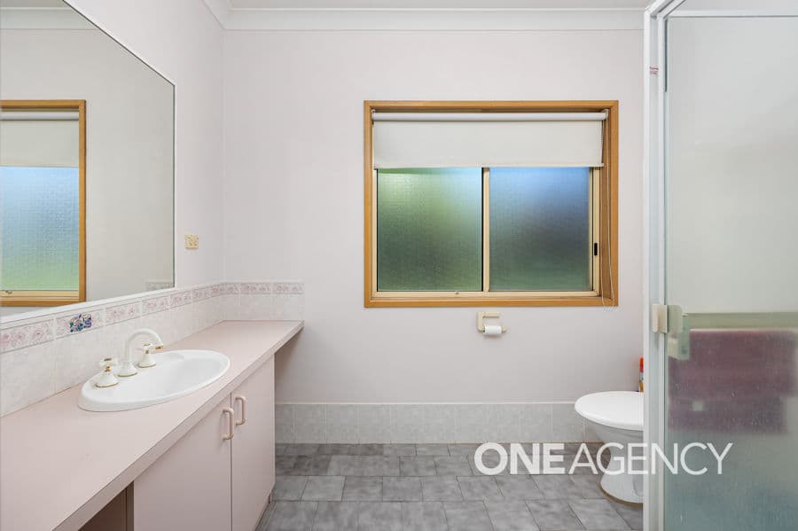 37 GREGADOO Road, Lake Albert, Lake Albert - Thumbnail 8