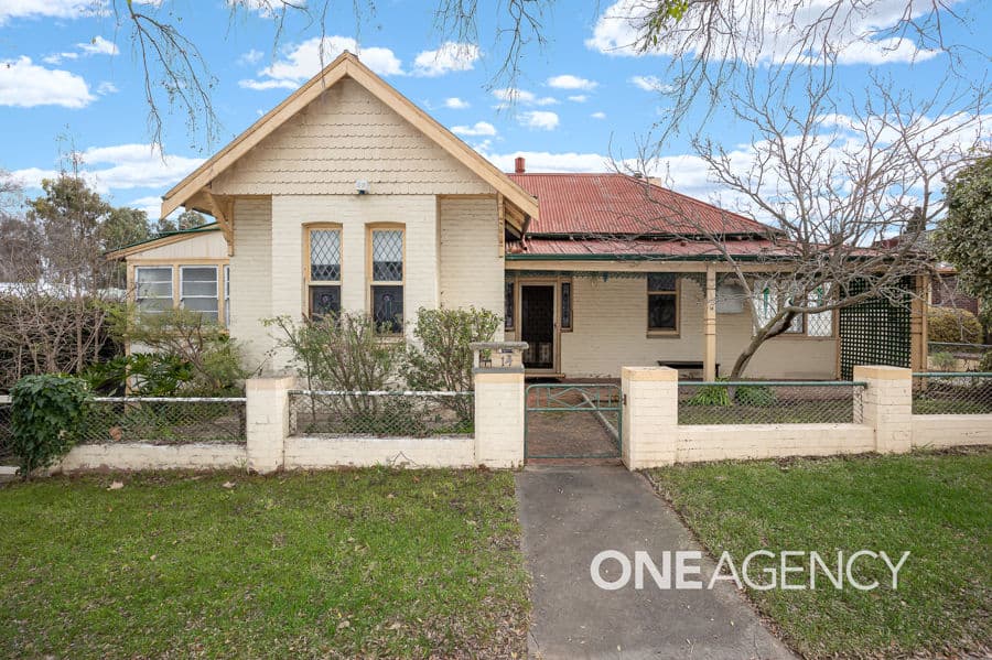 14 SIMMONS Street, Wagga Wagga, Wagga Wagga - Image 1