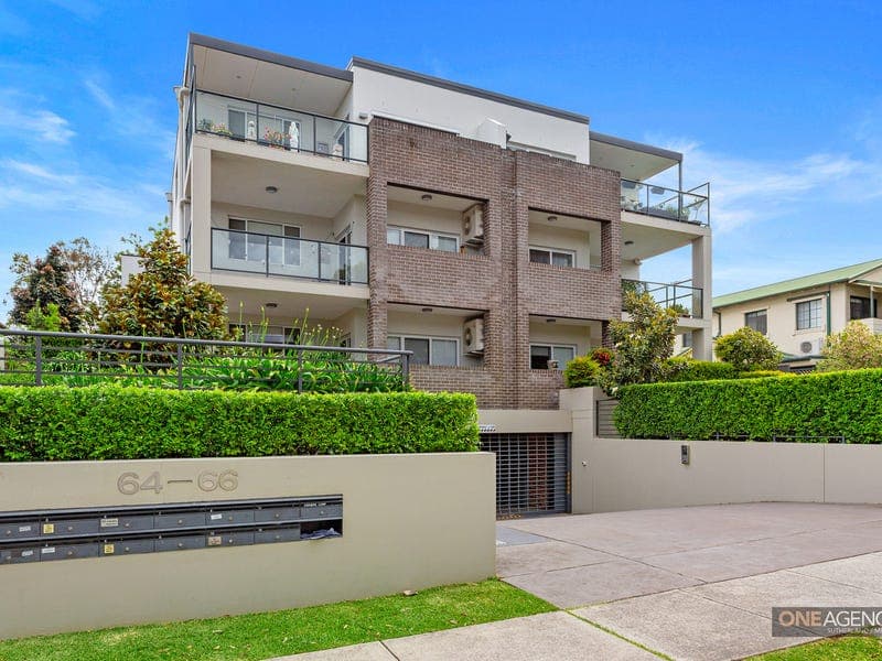1/64 Flora Street, Kirrawee, Kirrawee - Image 1