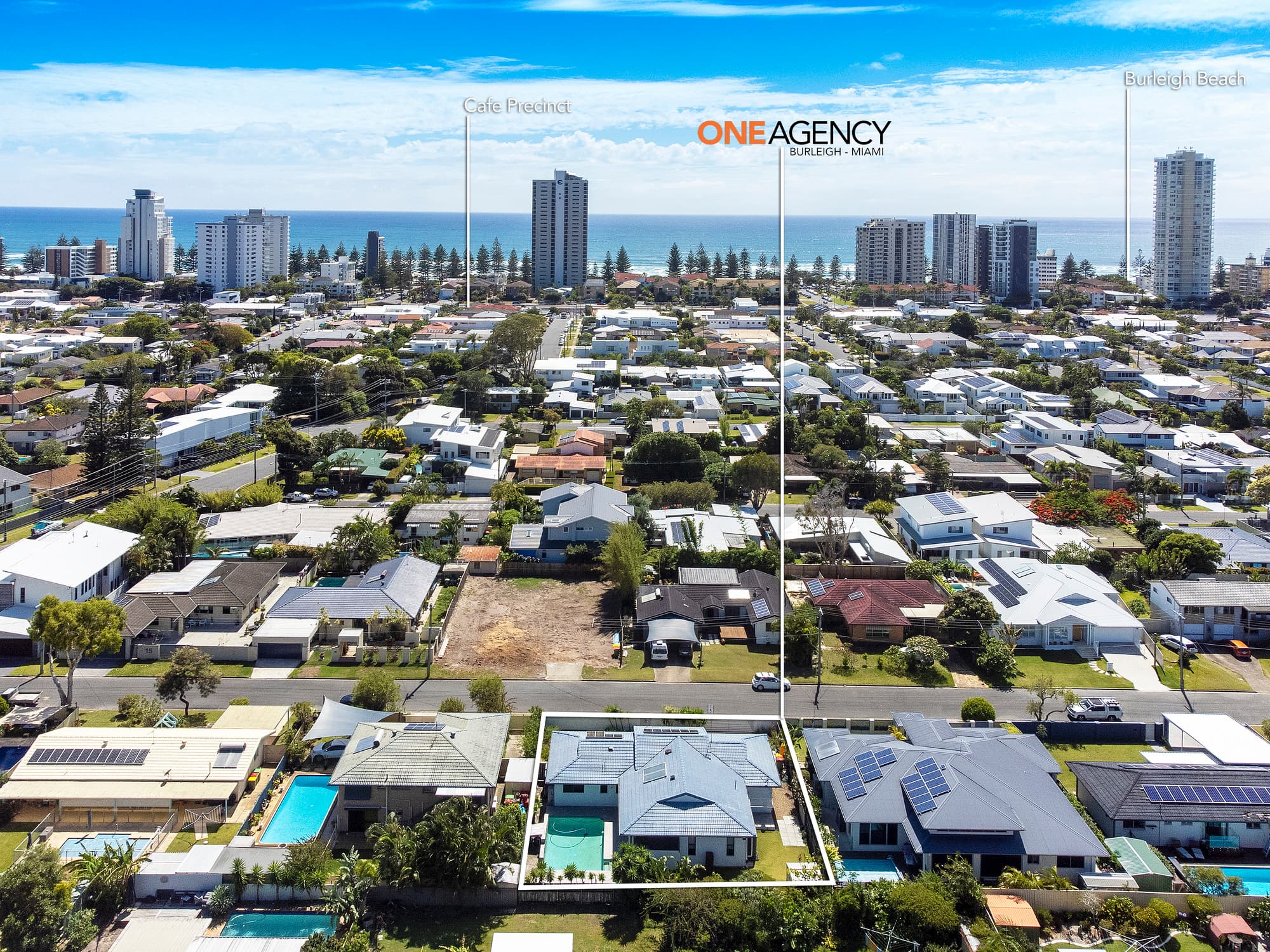8 Newstead Street, Burleigh Waters, Burleigh Waters - Thumbnail 2