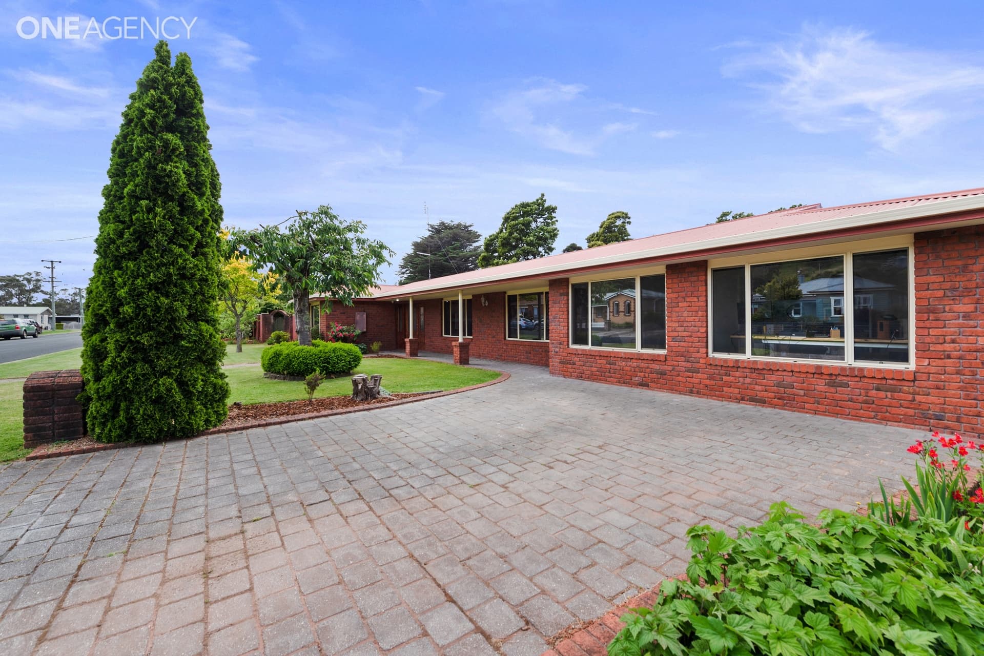 11 Bradshaw Street, Latrobe, Latrobe - Thumbnail 2