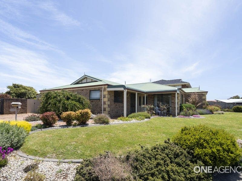 3 Panorama Crescent, Cooee, Cooee - Thumbnail 2