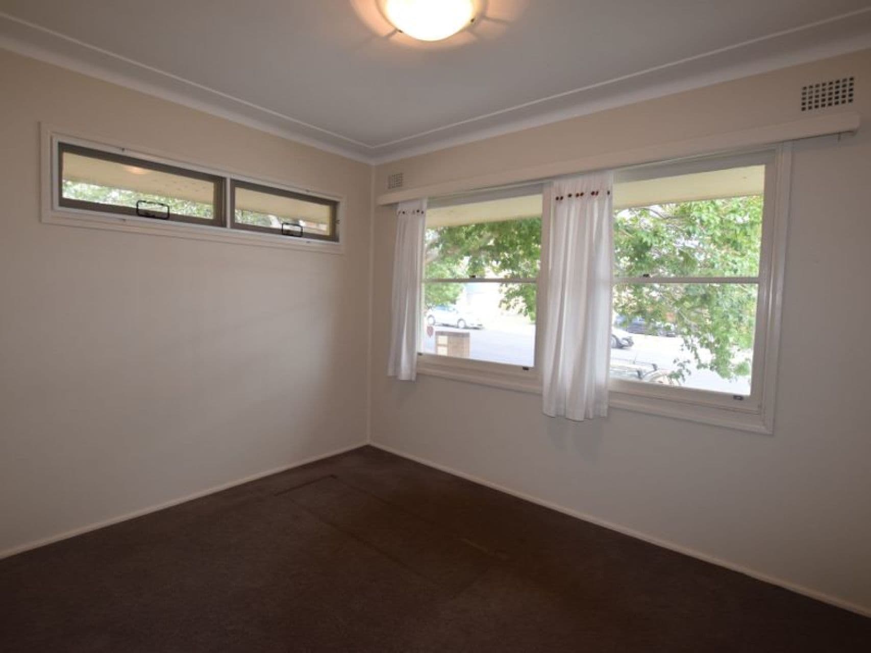2/193 Albany Street, Point Frederick, Point Frederick - Thumbnail 3