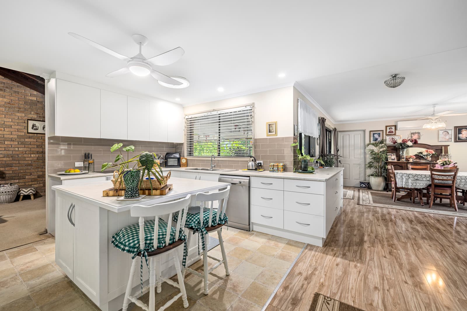 6 Corrigan Avenue, Toormina, Toormina - Thumbnail 5