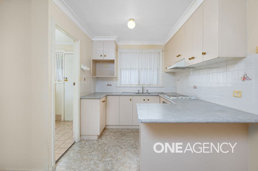 1/2 HONEYSUCKLE Place, Lake Albert, Lake Albert - Thumbnail 3
