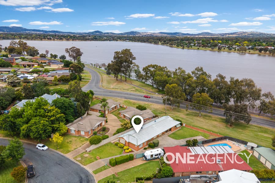 1/2 HONEYSUCKLE Place, Lake Albert, Lake Albert - Thumbnail 8