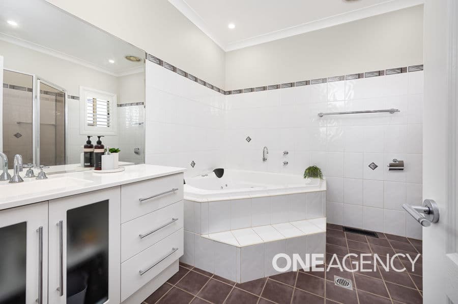 3 OSTERLEY Street, Bourkelands, Bourkelands - Thumbnail 7