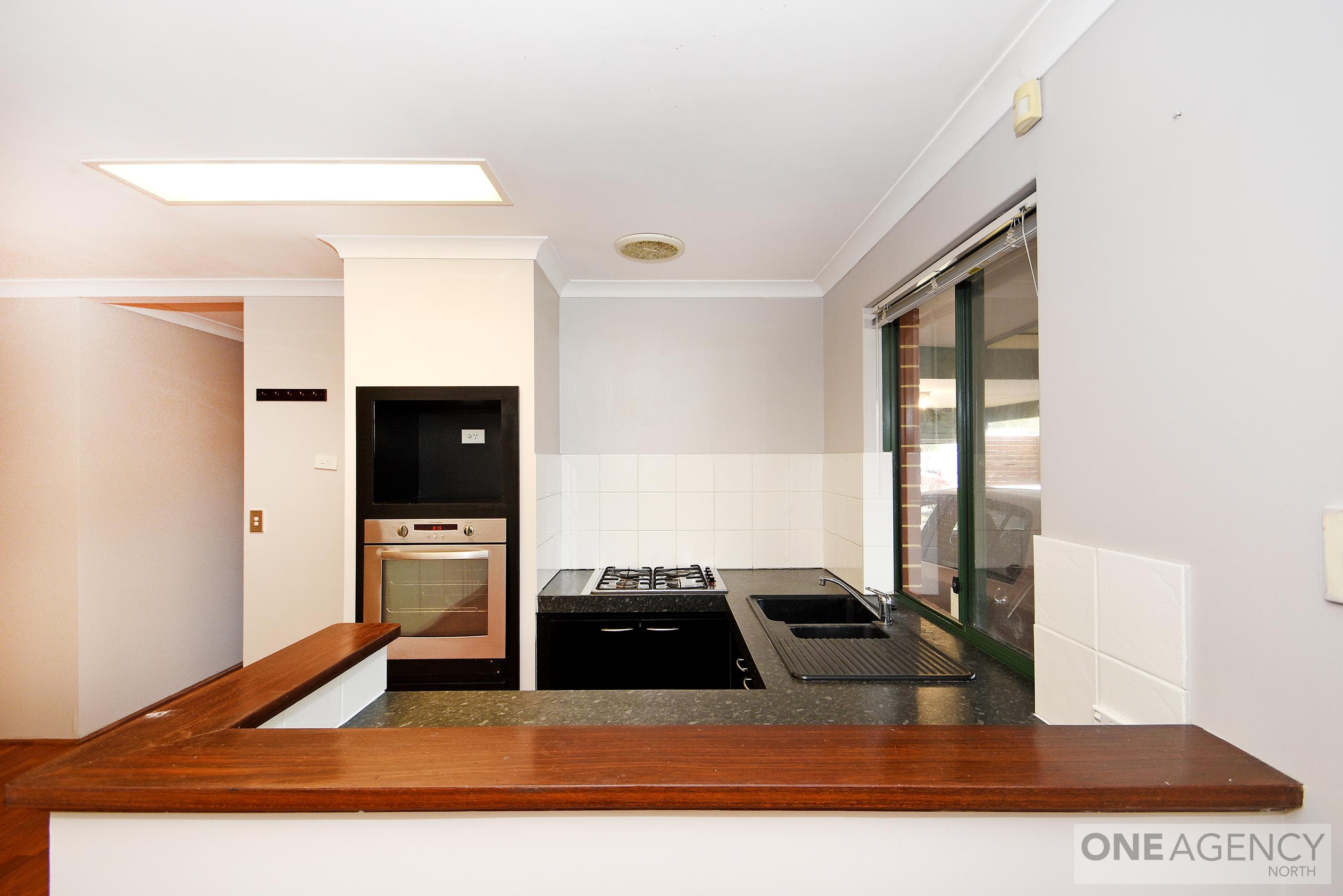 8 Aqua Court, Banksia Grove, Banksia Grove - Thumbnail 3