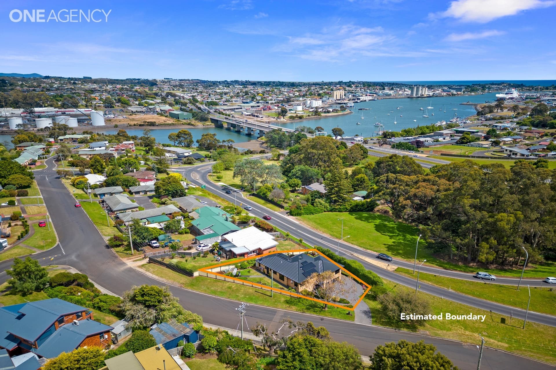 13 Winspears Road, East Devonport, East Devonport - Thumbnail 3