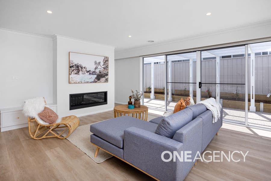 14 BONDI Crescent, Gobbagombalin, Gobbagombalin - Thumbnail 4