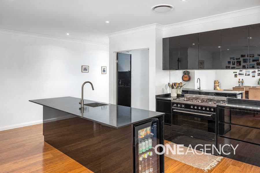 55 DURACK Circuit, Boorooma, Boorooma - Thumbnail 4