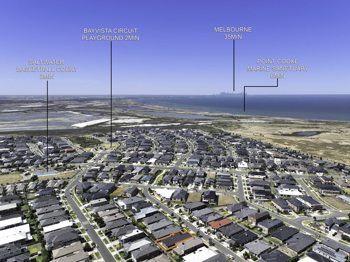 16 Sorrenberg Street, Point Cook, Point Cook - Thumbnail 2