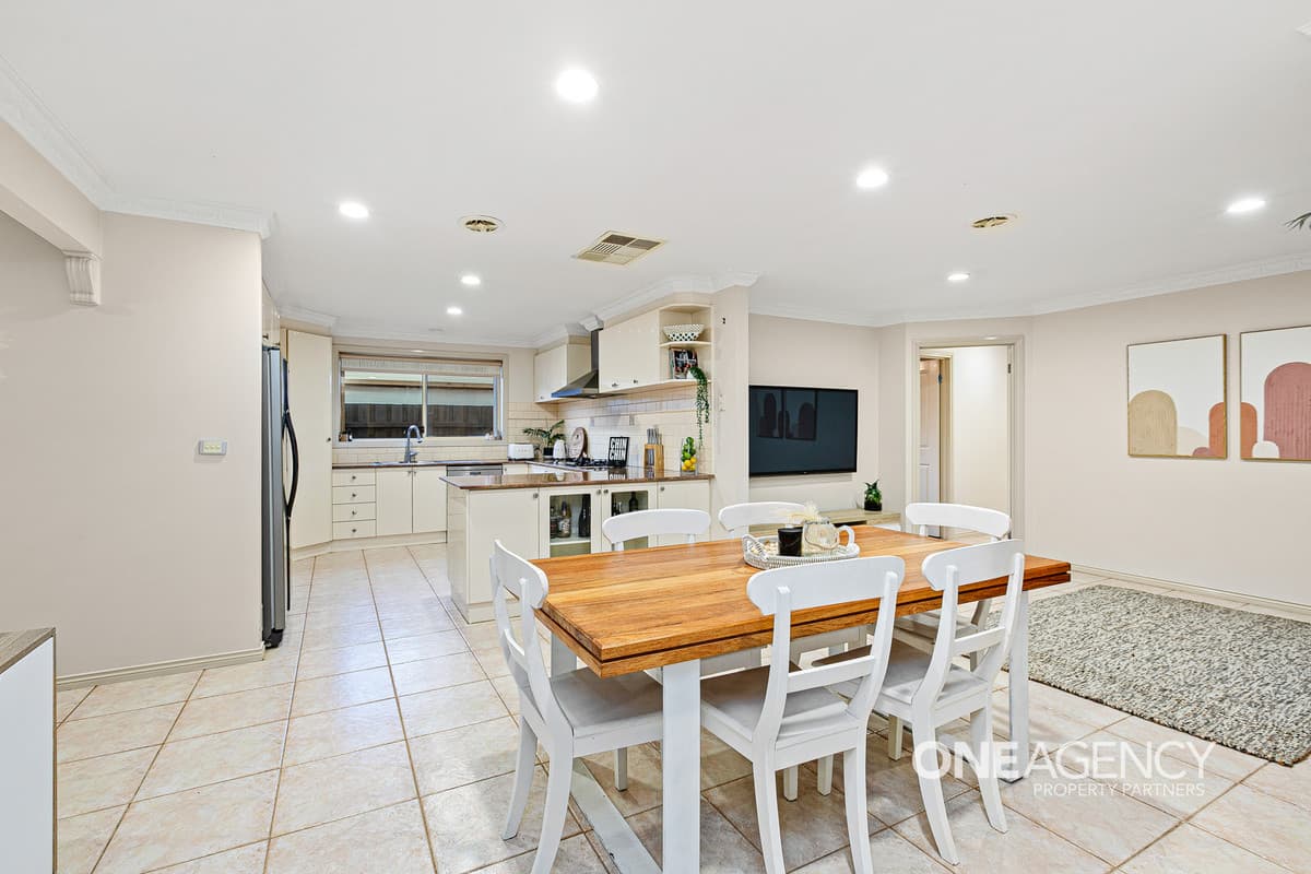 8 May Avenue, Altona Meadows, Altona Meadows - Thumbnail 8