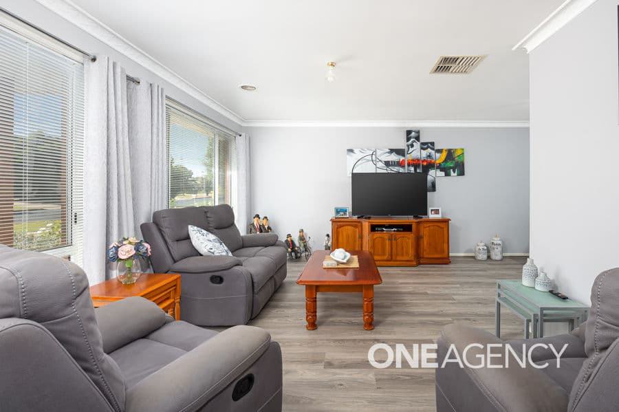 10 NARDOO Street, Glenfield Park, Glenfield Park - Thumbnail 2