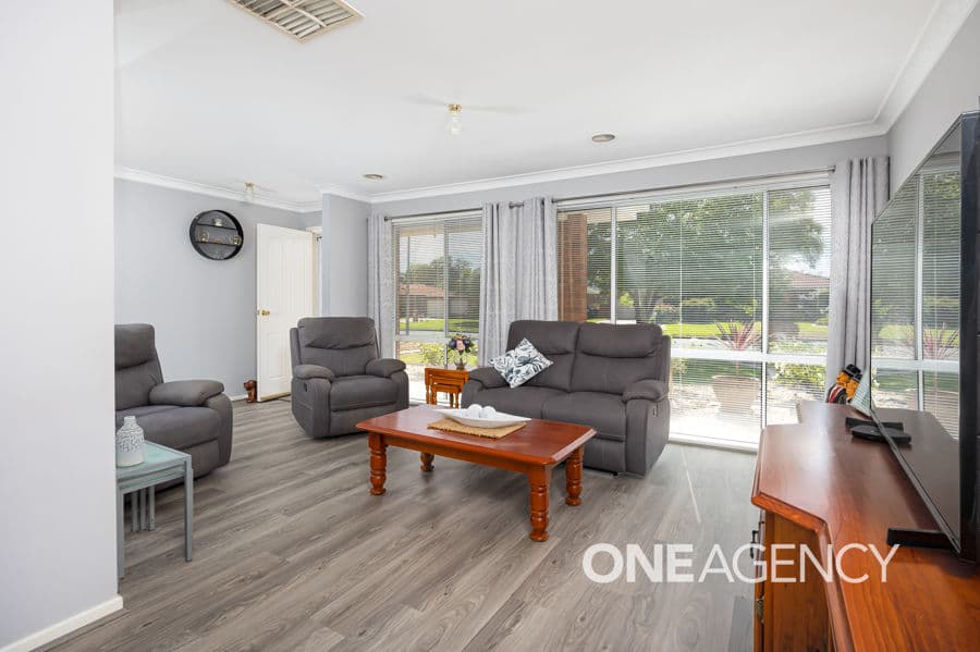 10 NARDOO Street, Glenfield Park, Glenfield Park - Thumbnail 3