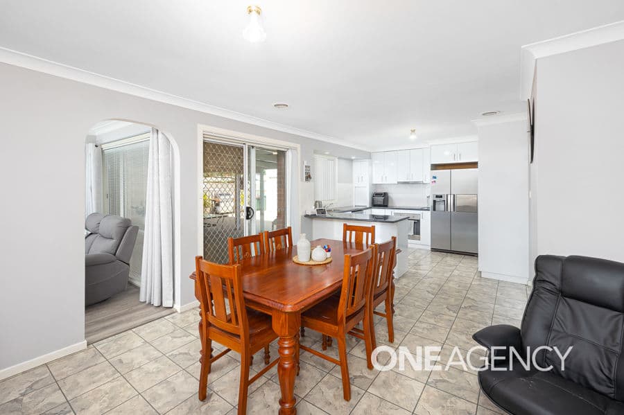 10 NARDOO Street, Glenfield Park, Glenfield Park - Thumbnail 4