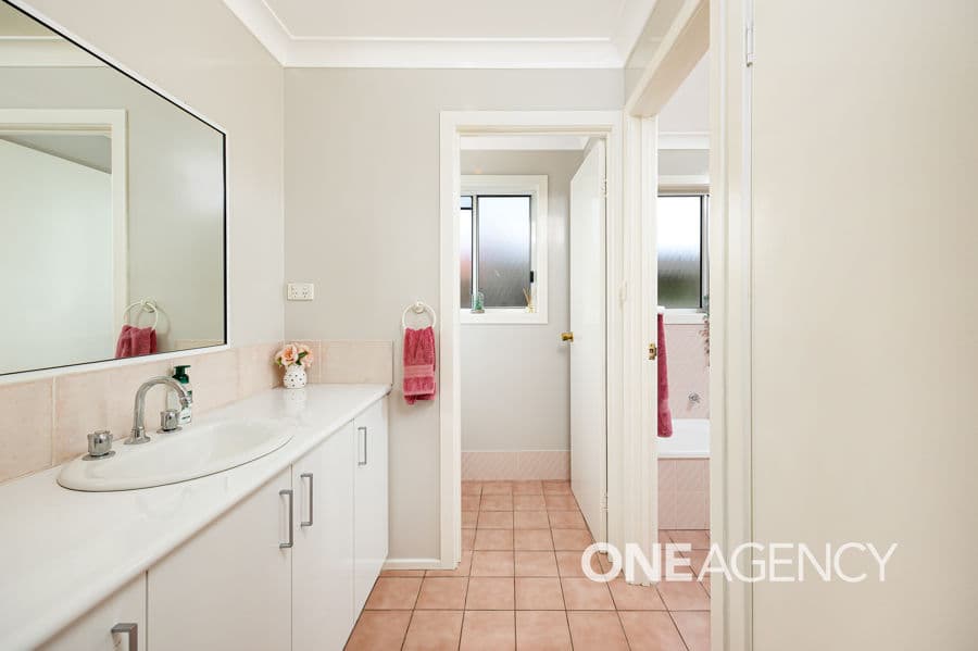 10 NARDOO Street, Glenfield Park, Glenfield Park - Thumbnail 7