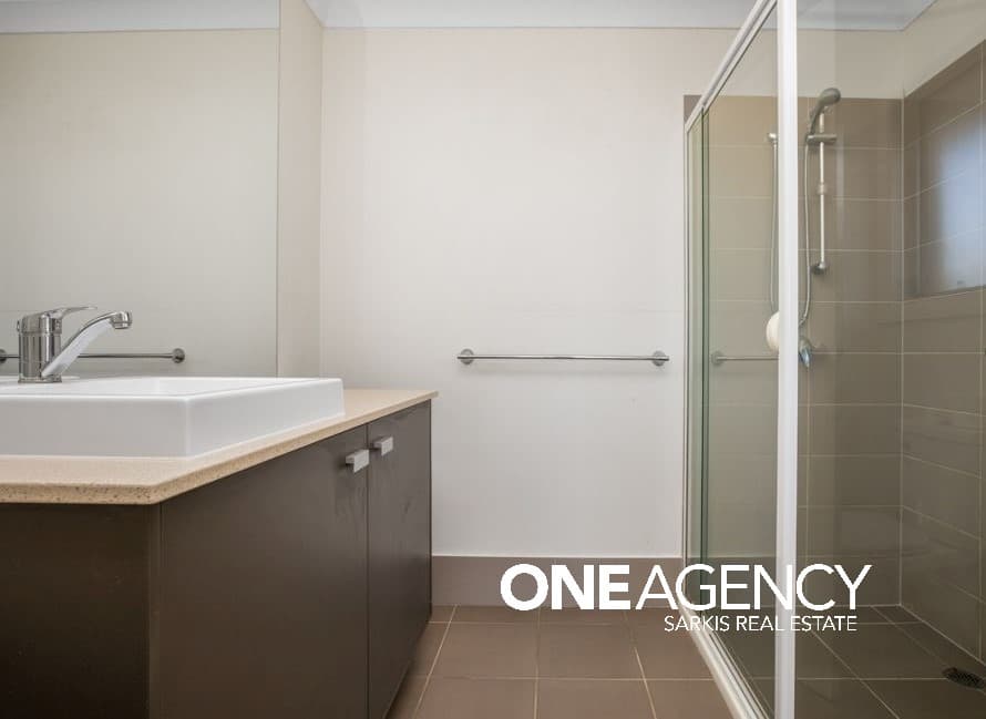 65 Niven Parade, Rutherford, Rutherford - Thumbnail 4