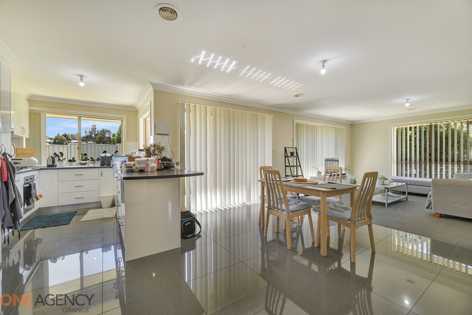 14a Begonia Place, Orange, Orange - Thumbnail 3